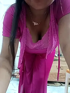 Snapshot of Priya_2222 chatting on 04.03.26 Priya 2222 online show from 04.03.26