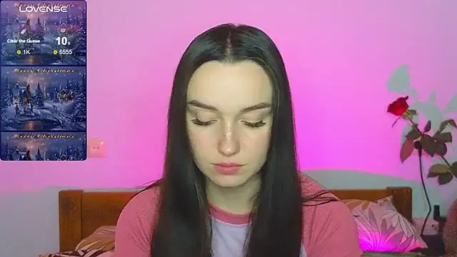 Wild Sophie  online show from 12.21.24