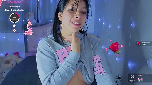Snapshot of keyla_meow chatting on 09.18.25 keyla meow online show from 09.18.25