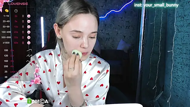 Your small bunny online show from 10.11.25