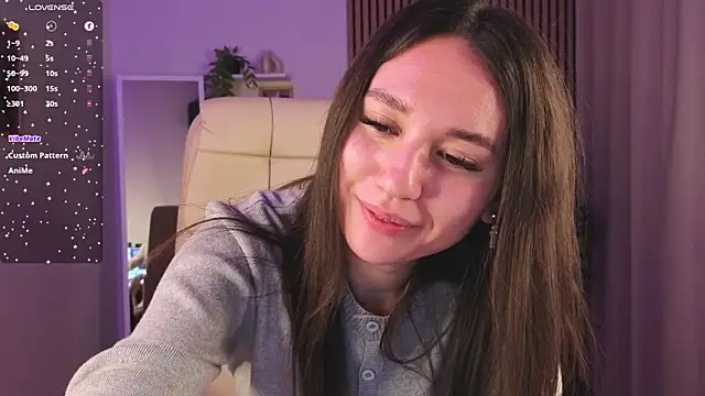 Snapshot of margeriTirell chatting on 12.04.25 margeriTirell online show from 12.04.25