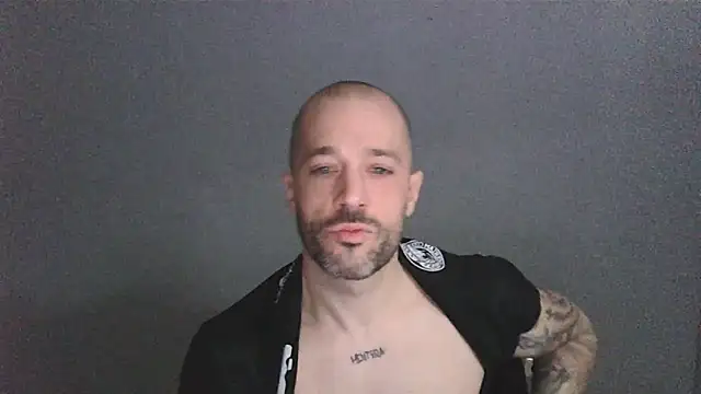 Snapshot of Futbolista88 chatting on 02.15.26 Futbolista88 online show from 02.15.26