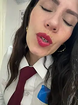 Snapshot of Alysson-- chatting on 03.12.26 Alysson-- online show from 03.12.26