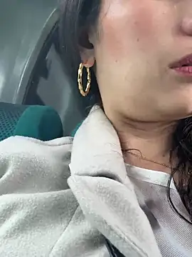 Snapshot of Alysson-- chatting on 03.20.26 Alysson-- online show from 03.20.26