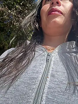 Snapshot of Alysson-- chatting on 03.21.26 Alysson-- online show from 03.21.26