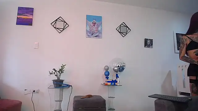 vixenxqueens online show from 09.18.25