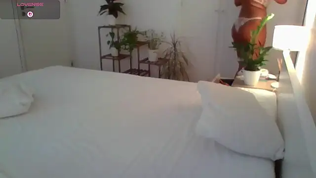yournextdoorhottie online show from 04.30.26