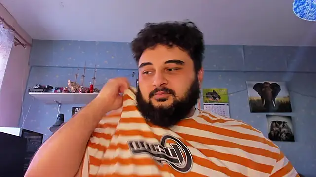 Snapshot of teddy_alan chatting on 02.06.25 teddy alan online show from 02.06.25