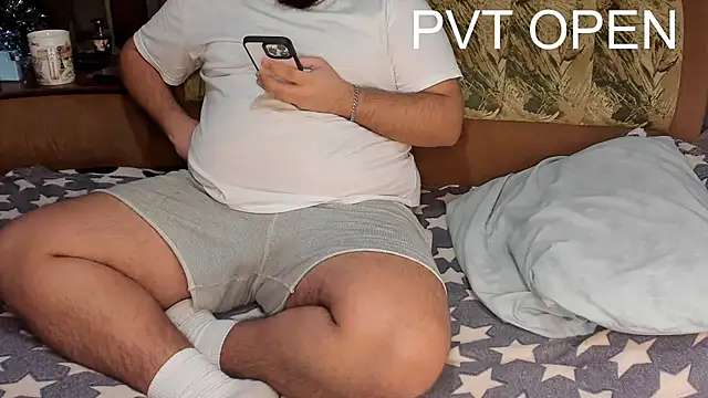 Snapshot of teddy_alan chatting on 02.22.25 teddy alan online show from 02.22.25