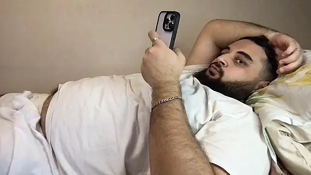 Snapshot of teddy_alan chatting on 09.14.25 teddy alan online show from 09.14.25