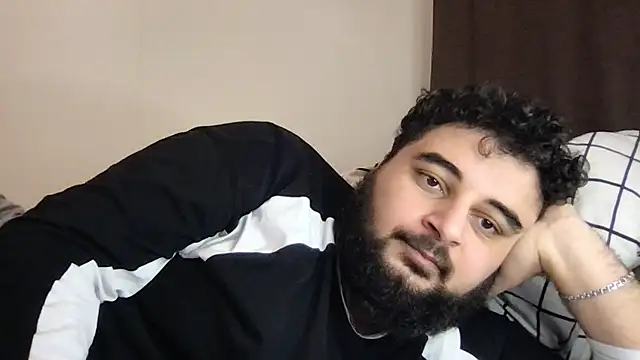 Snapshot of teddy_alan chatting on 12.01.25 teddy alan online show from 12.01.25