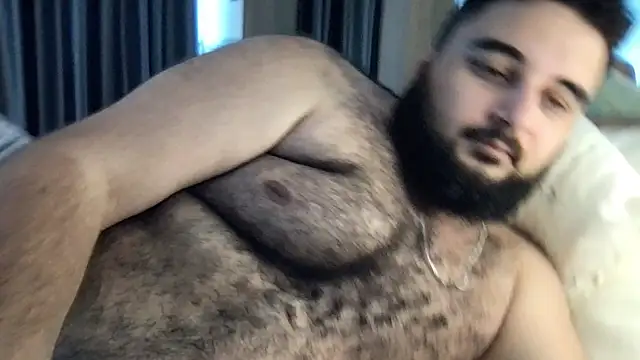 Snapshot of teddy_alan chatting on 12.18.25 teddy alan online show from 12.18.25