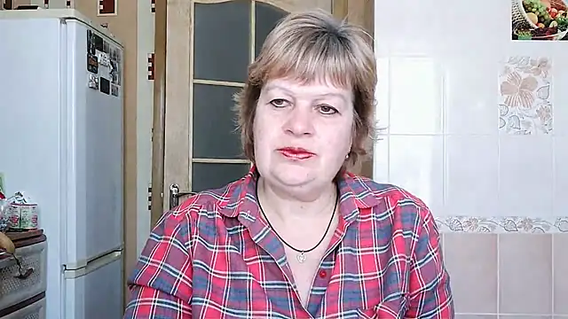Snapshot of Ettie_Tonia chatting on 02.28.25 Ettie Tonia online show from 02.28.25