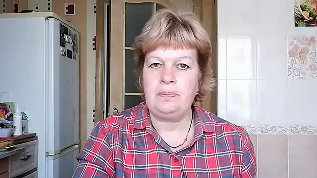 Snapshot of Ettie_Tonia chatting on 03.10.25 Ettie Tonia online show from 03.10.25
