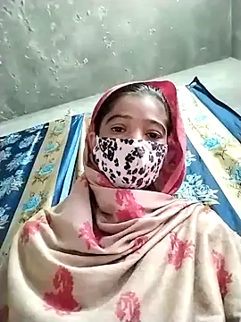 Snapshot of Cute-Ridhima chatting on 01.25.25 Cute-Ridhima online show from 01.25.25