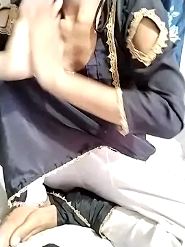 Snapshot of Cute-Ridhima chatting on 03.09.25 Cute-Ridhima online show from 03.09.25