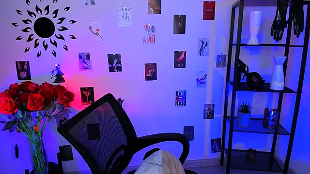 JaneWyatt online show from 03.15.25