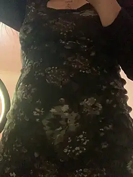 Miss oliviaa online show from 12.14.25