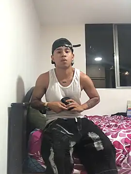 Snapshot of logannth chatting on 02.01.26 logannth online show from 02.01.26