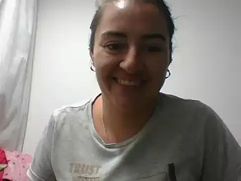 Snapshot of _karlie_kloss_ chatting on 12.10.24 karlie kloss online show from 12.10.24