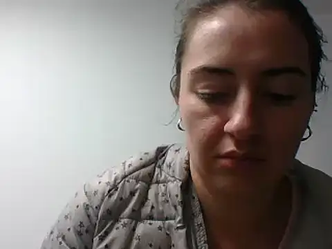 Snapshot of _karlie_kloss_ chatting on 12.24.24 karlie kloss online show from 12.24.24