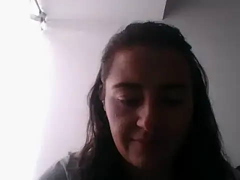 Snapshot of _karlie_kloss_ chatting on 01.10.25 karlie kloss online show from 01.10.25