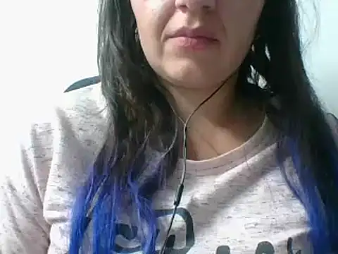 Snapshot of _karlie_kloss_ chatting on 01.16.25 karlie kloss online show from 01.16.25