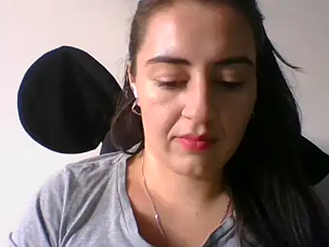 Snapshot of _karlie_kloss_ chatting on 01.31.25 karlie kloss online show from 01.31.25