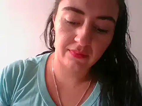 Snapshot of _karlie_kloss_ chatting on 02.01.25 karlie kloss online show from 02.01.25