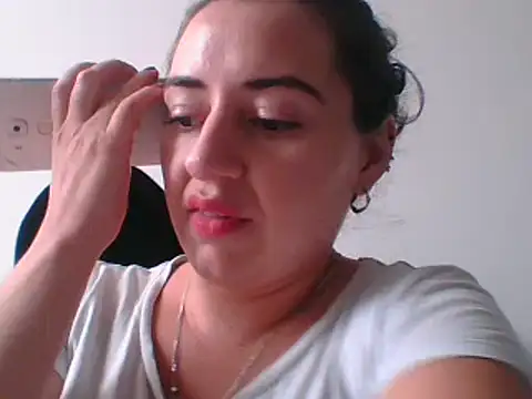 Snapshot of _karlie_kloss_ chatting on 02.10.25 karlie kloss online show from 02.10.25