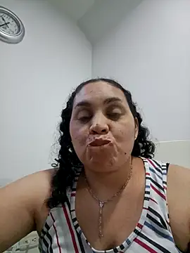 MirandaSoto online show from 05.04.26