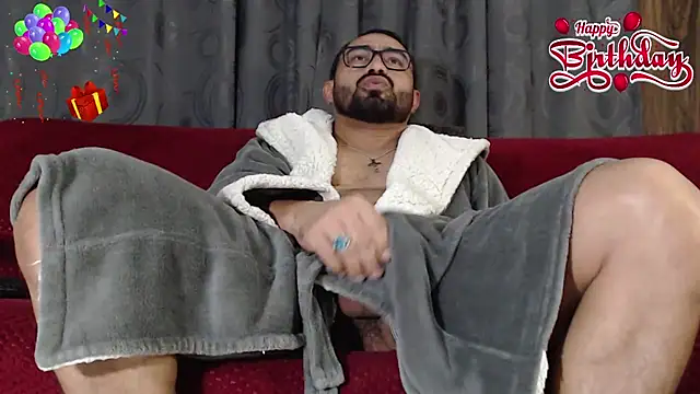 Snapshot of Ryan-theman chatting on 11.28.25 Ryan-theman online show from 11.28.25