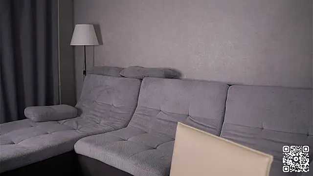 VeronaAppleberry online show from 02.12.25