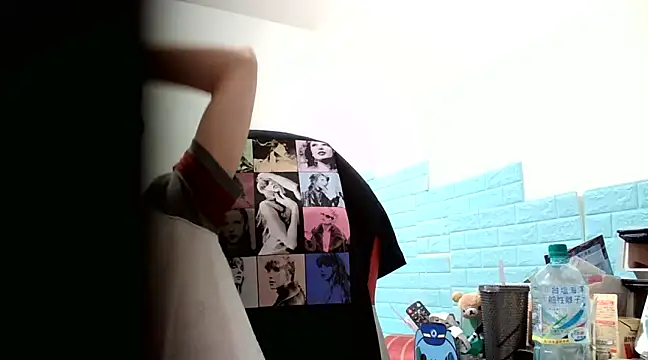 Snapshot of thisisbook_223 chatting on 02.10.25 thisisbook 223 online show from 02.10.25