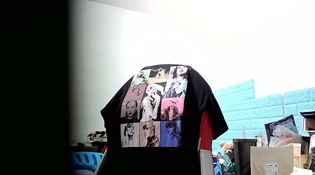 Snapshot of thisisbook_223 chatting on 02.13.25 thisisbook 223 online show from 02.13.25