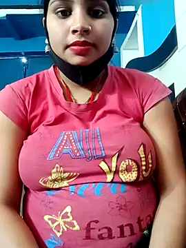 Snapshot of Nisha_Cute chatting on 03.07.25 Nisha Cute online show from 03.07.25
