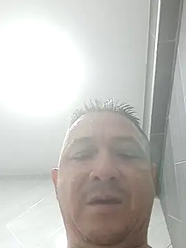 Snapshot of luchoarr chatting on 11.06.25 luchoarr online show from 11.06.25