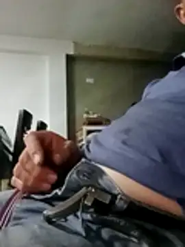 Snapshot of luchoarr chatting on 12.04.25 luchoarr online show from 12.04.25