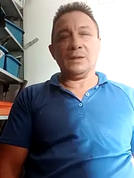 Snapshot of luchoarr chatting on 12.16.25 luchoarr online show from 12.16.25