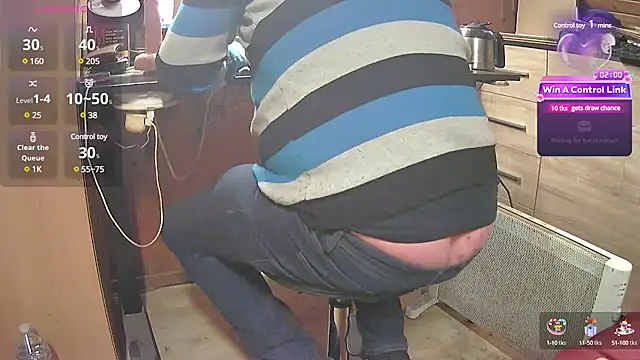 Snapshot of misteryman1956 chatting on 03.12.25 misteryman1956 online show from 03.12.25