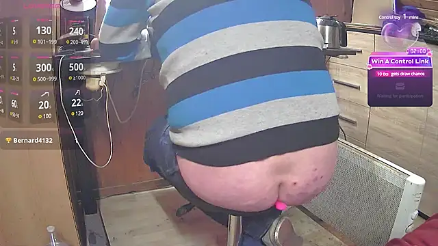 Snapshot of misteryman1956 chatting on 03.13.25 misteryman1956 online show from 03.13.25