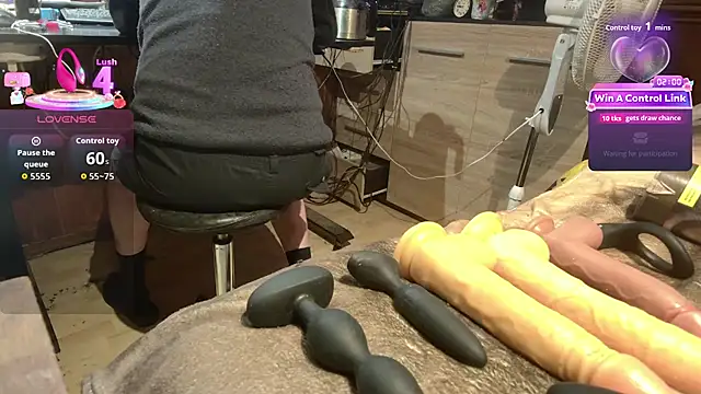 misteryman1956 online show from 07.07.26