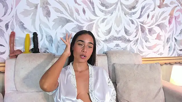 sheyla sweet18 online show from 12.15.24