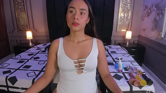 sheyla sweet18 online show from 12.17.24