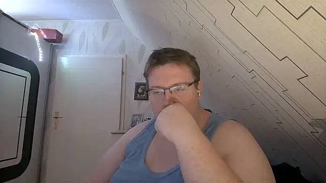 Snapshot of der_alex38 chatting on 02.12.25 der alex38 online show from 02.12.25