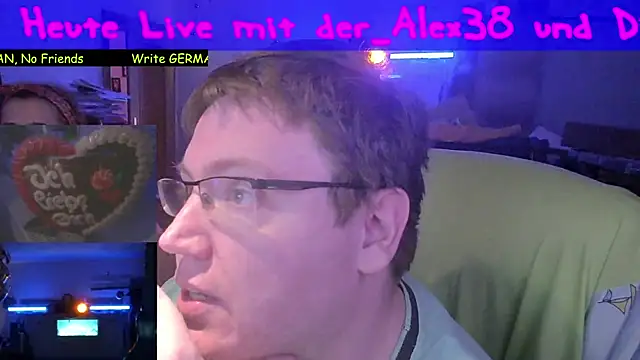 Snapshot of der_alex38 chatting on 03.04.25 der alex38 online show from 03.04.25