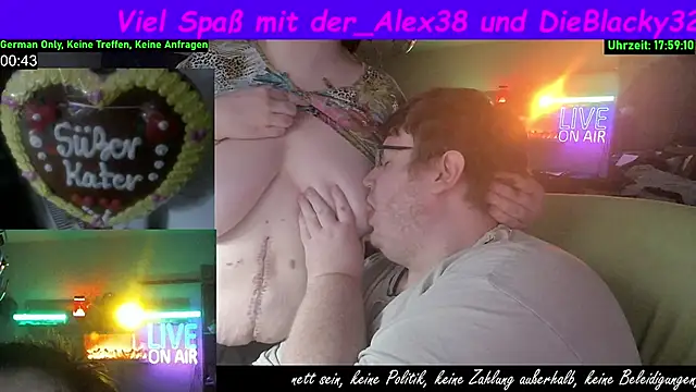 Snapshot of der_alex38 chatting on 12.21.25 der alex38 online show from 12.21.25