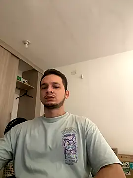 Snapshot of LabronsAd chatting on 12.04.24 LabronsAd online show from 12.04.24