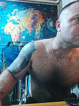 Snapshot of Crek666 chatting on 12.14.25 Crek666 online show from 12.14.25