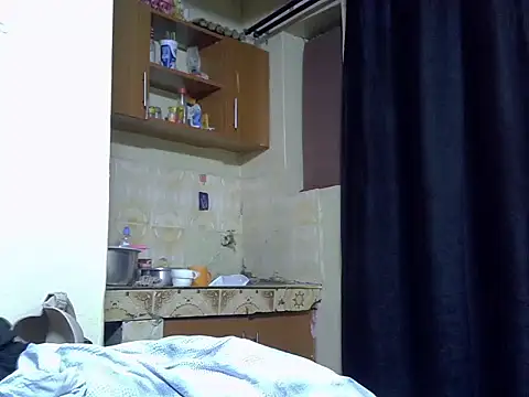 Snapshot of Horny-slut_ chatting on 03.26.26 Horny-slut online show from 03.26.26